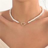 Mia | Imitation pearl heart choker