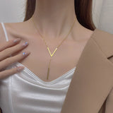 Nina | Long V-shaped sexy necklace